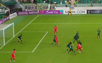 有碰到球, gif
