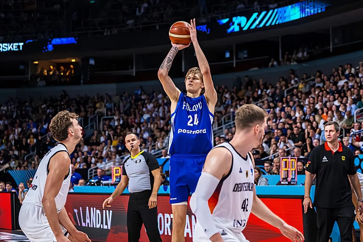 很显然, yid, 感兴趣 很显然, yid, 感兴趣