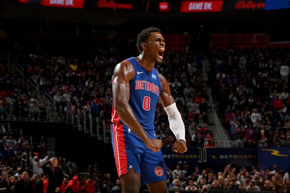 本周艾维因, 前续约, YiQ 本周艾维因, 前续约, YiQ